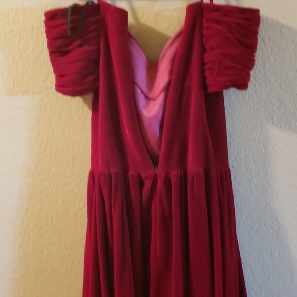 Velvet dream dress - Picture 4 of 8